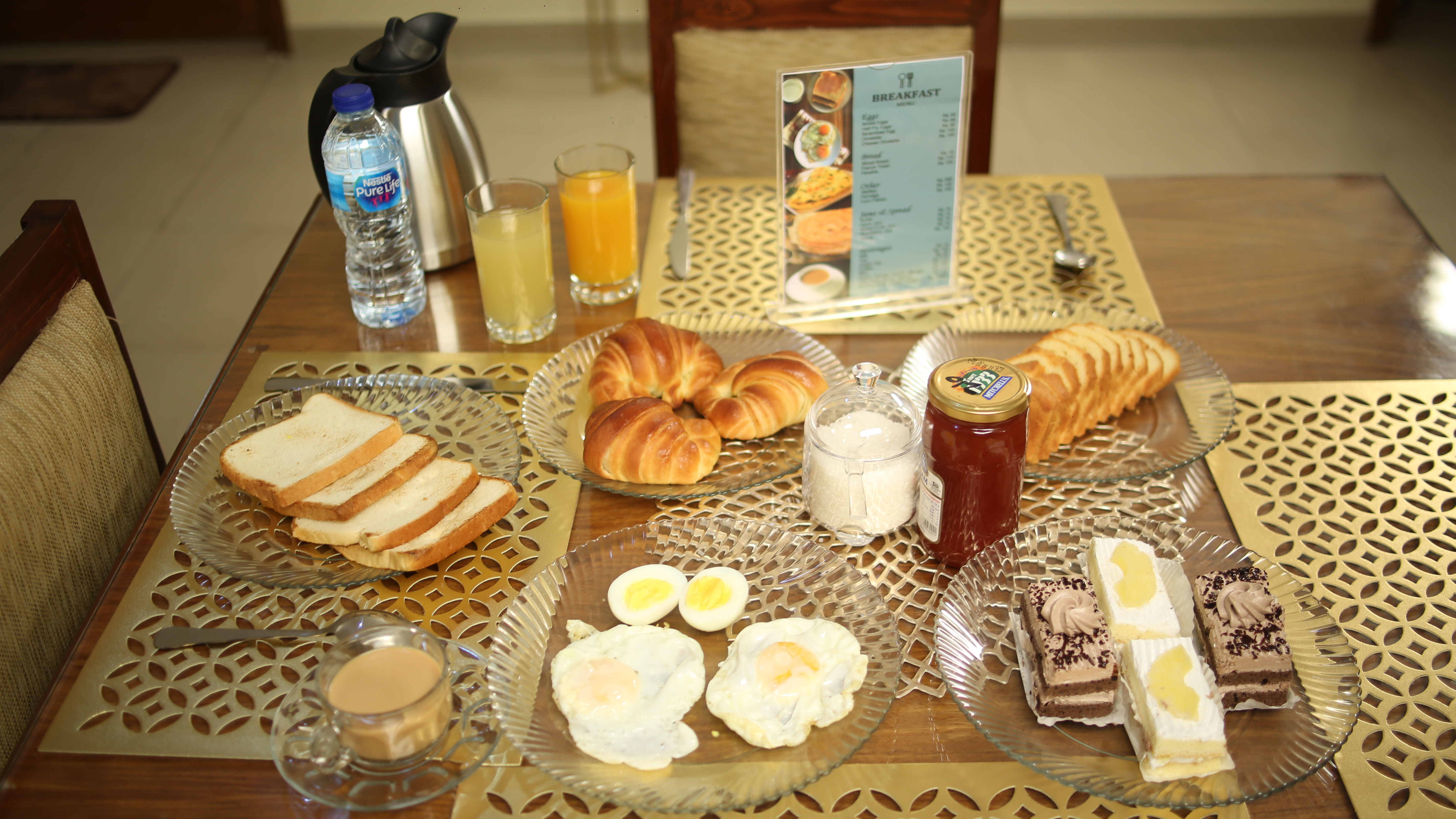 Gourmet Breakfast