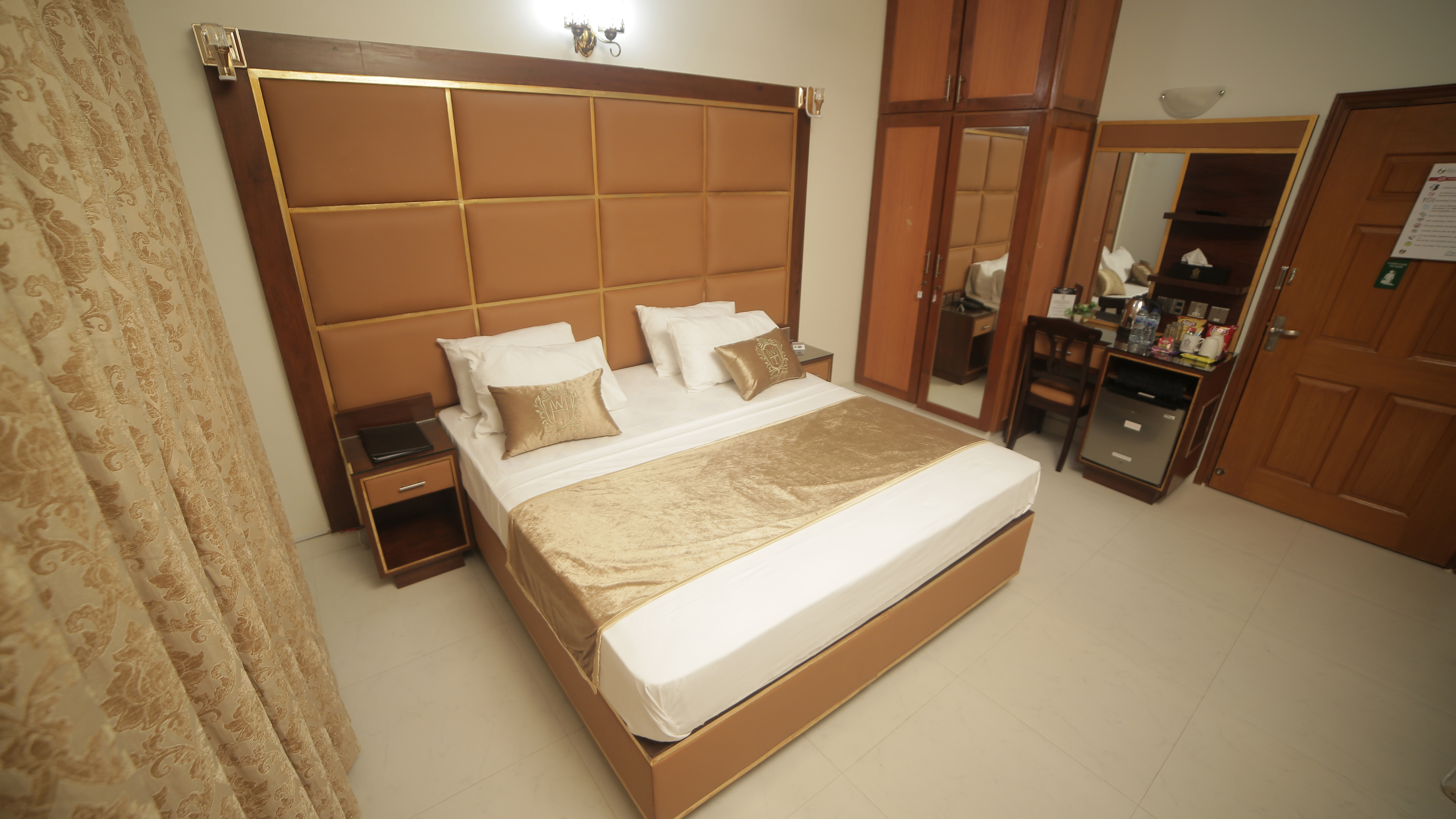 Family Suite 5