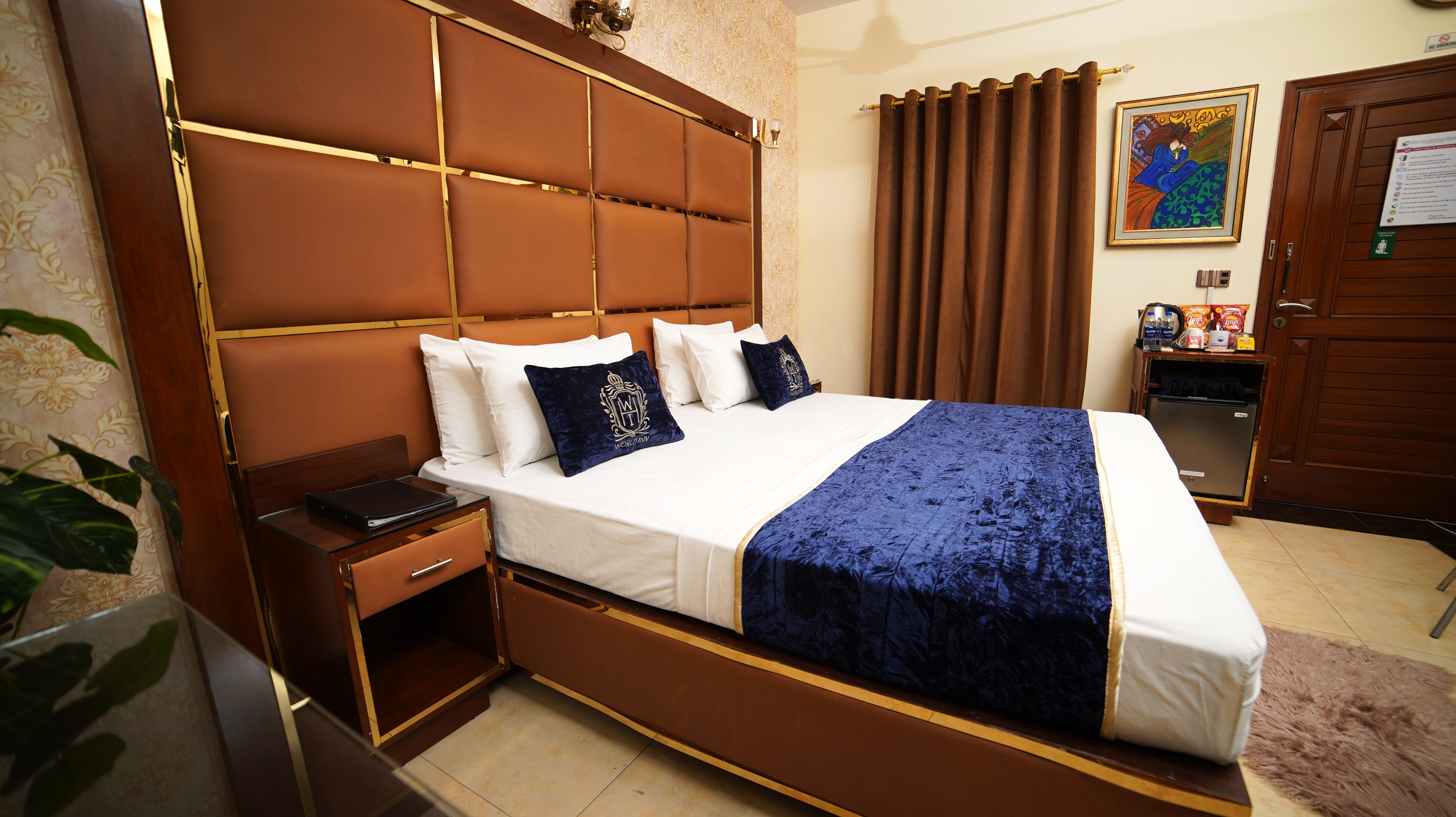 Deluxe Room 3