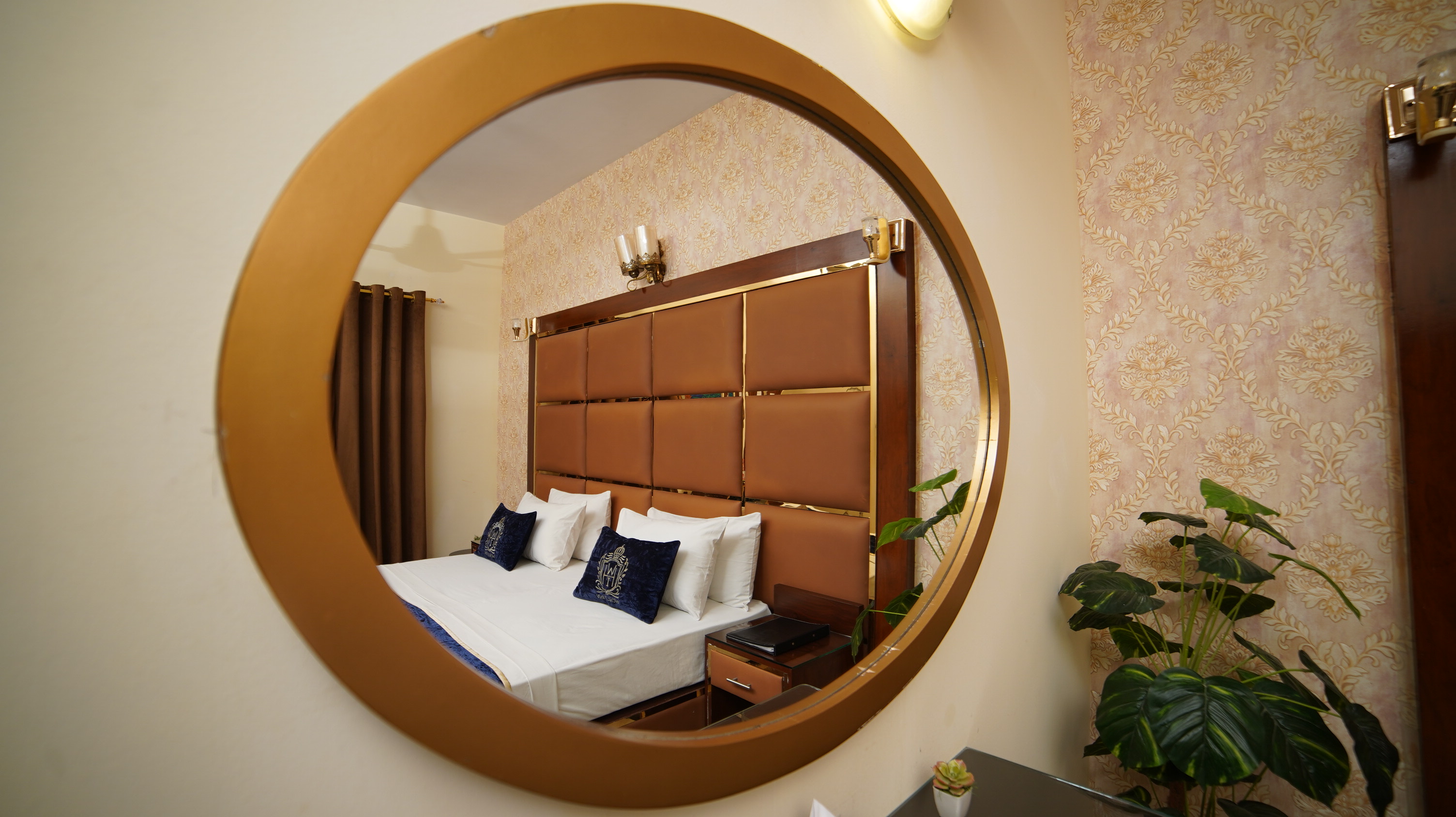 Deluxe Room 4