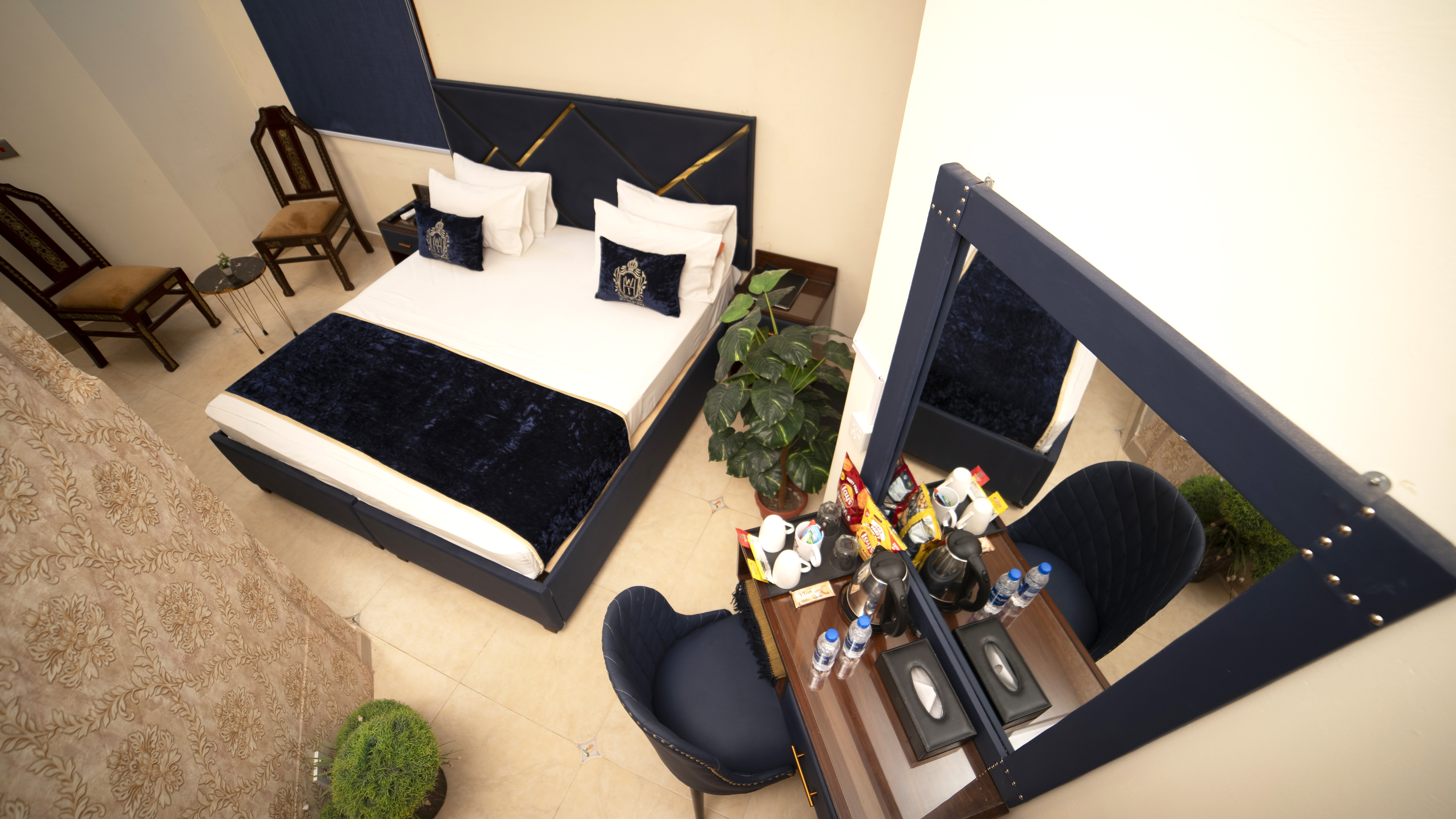 Deluxe Room 20