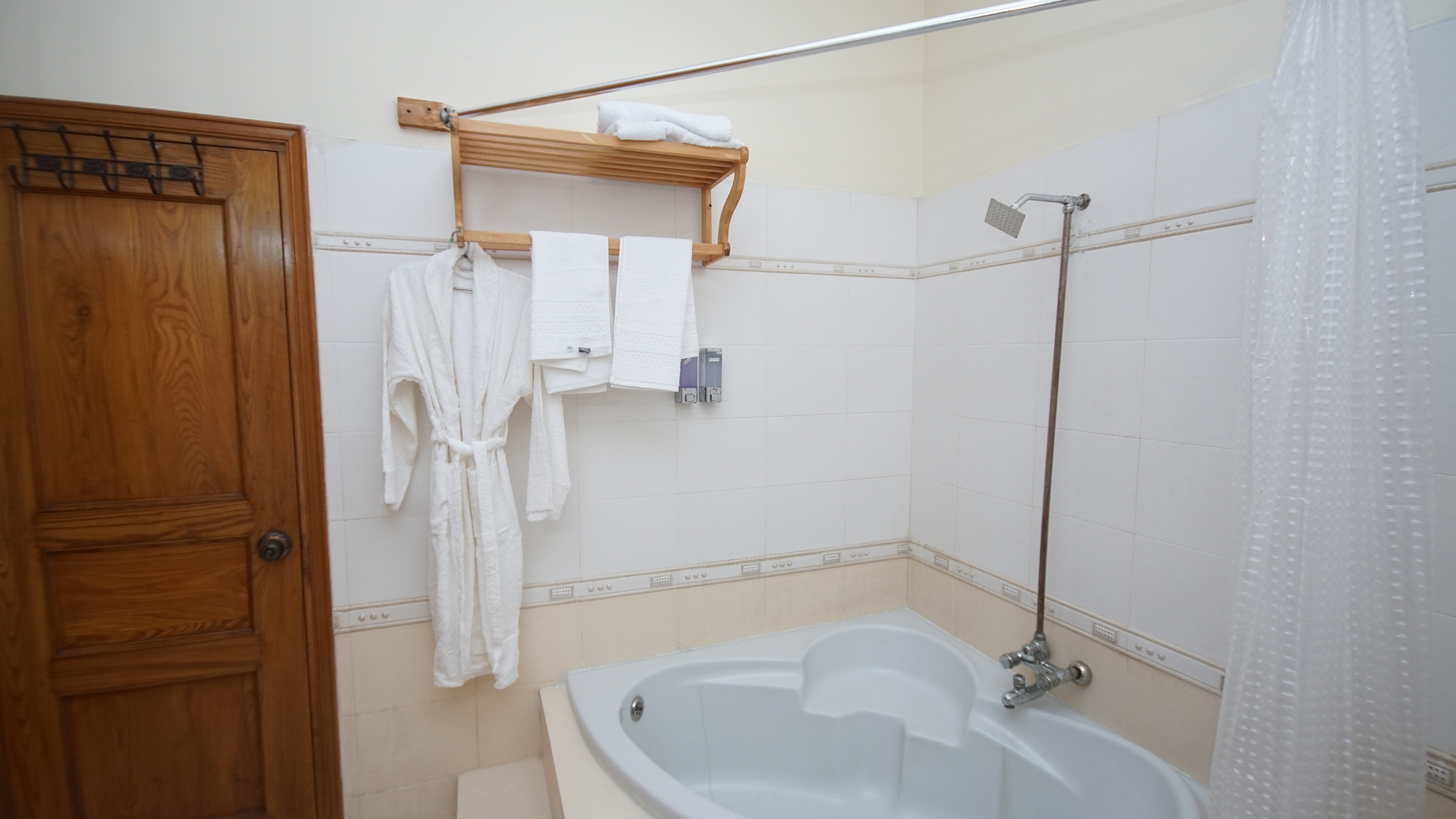 Single Room 10